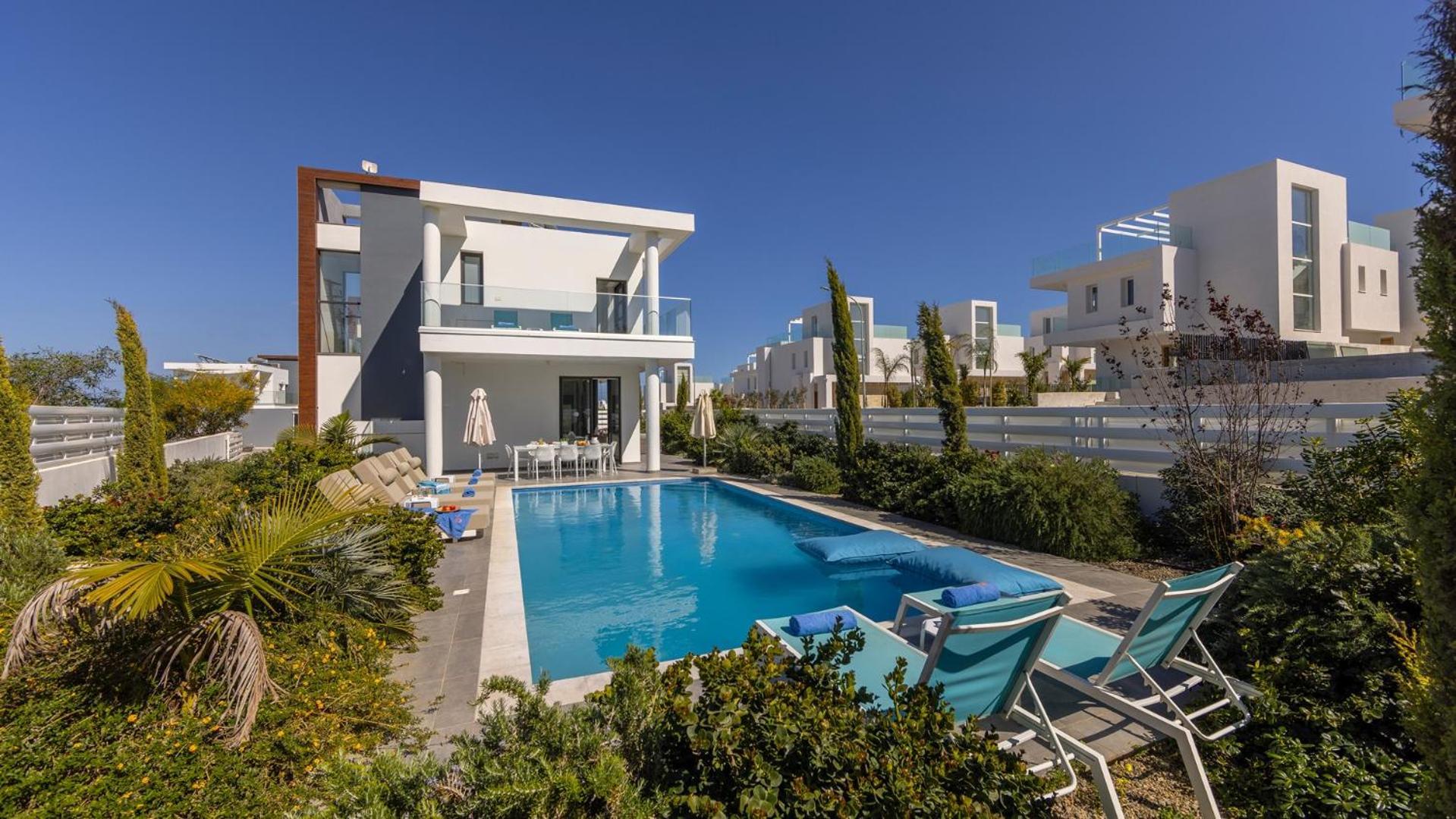 Diamond * Protaras